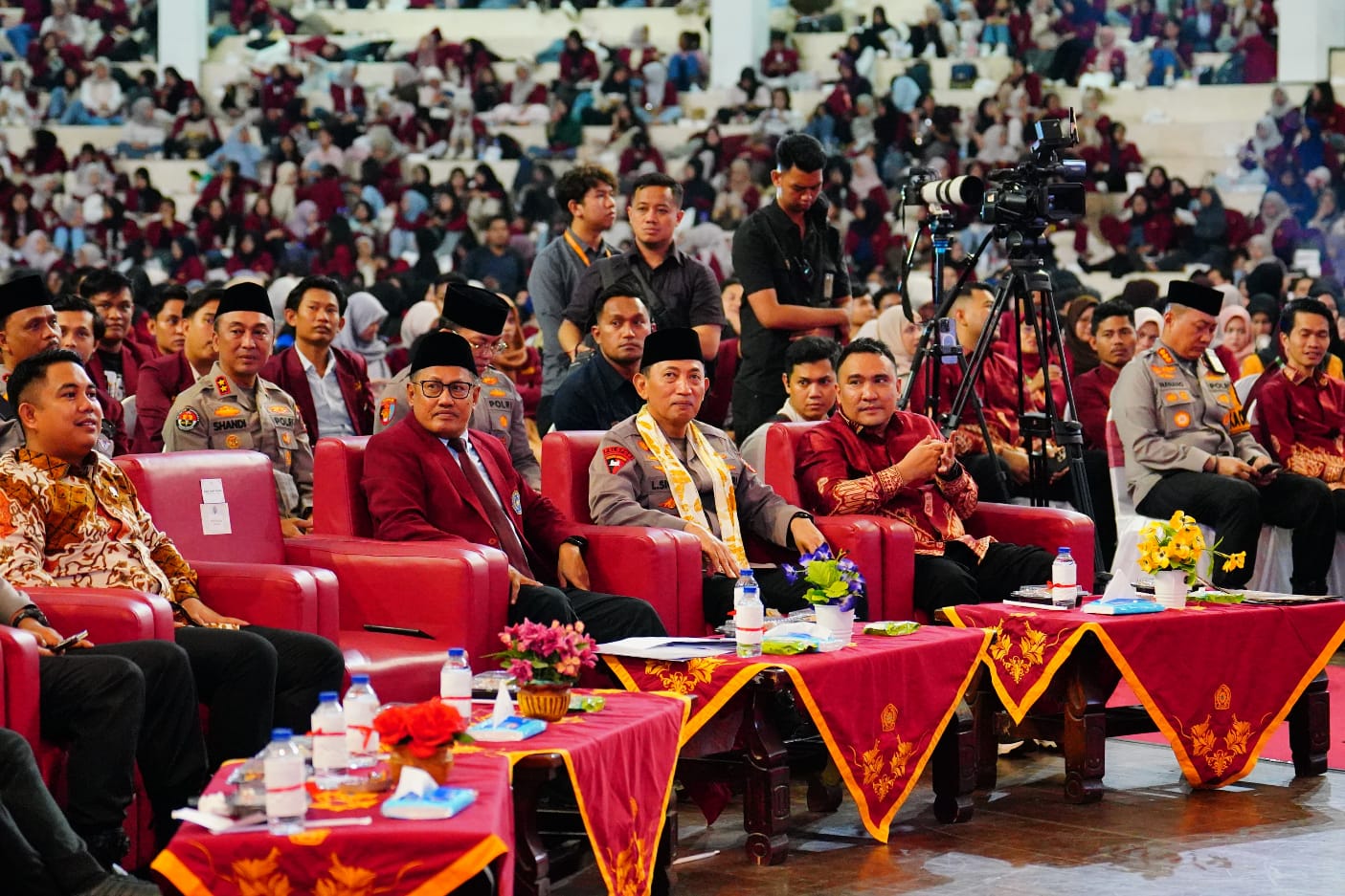 Kapolri Ajak Mahasiswa Dukung Pemerintah dan Jauhi Judi Online serta Narkoba