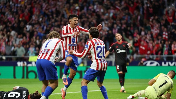 Los Colchoneros Pesta Gol, Atletico Madrid Libas Sevilla 3-0