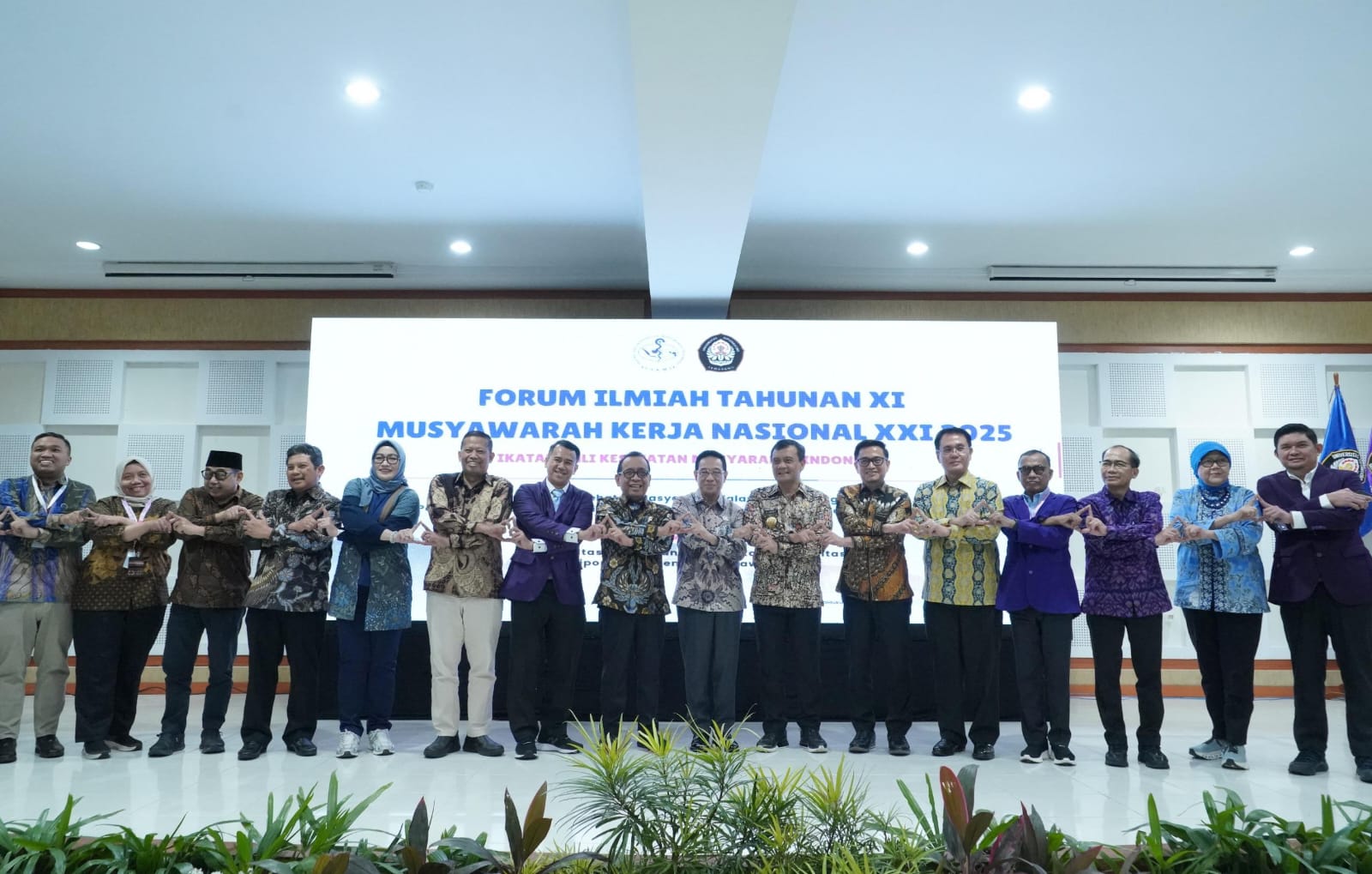 Pemerintah Siapkan Perlindungan Sosial bagi Pekerja Informal untuk Tuntaskan TBC