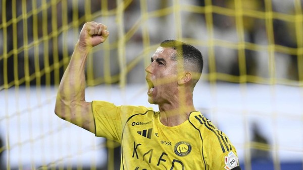 Ronaldo Cetak Gol Penalti, Al Nassr Tekuk Neom 3-1 dan Pertahankan Posisi Puncak