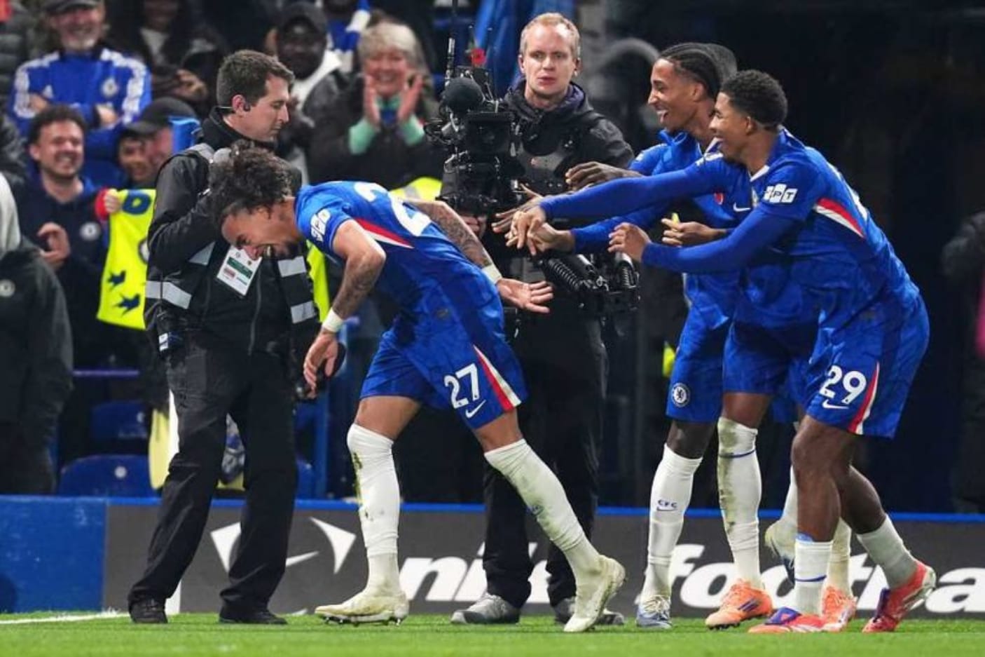 Chelsea Bantai Wolves 3-0, The Blues Tempel Ketat Arsenal di Puncak Klasemen