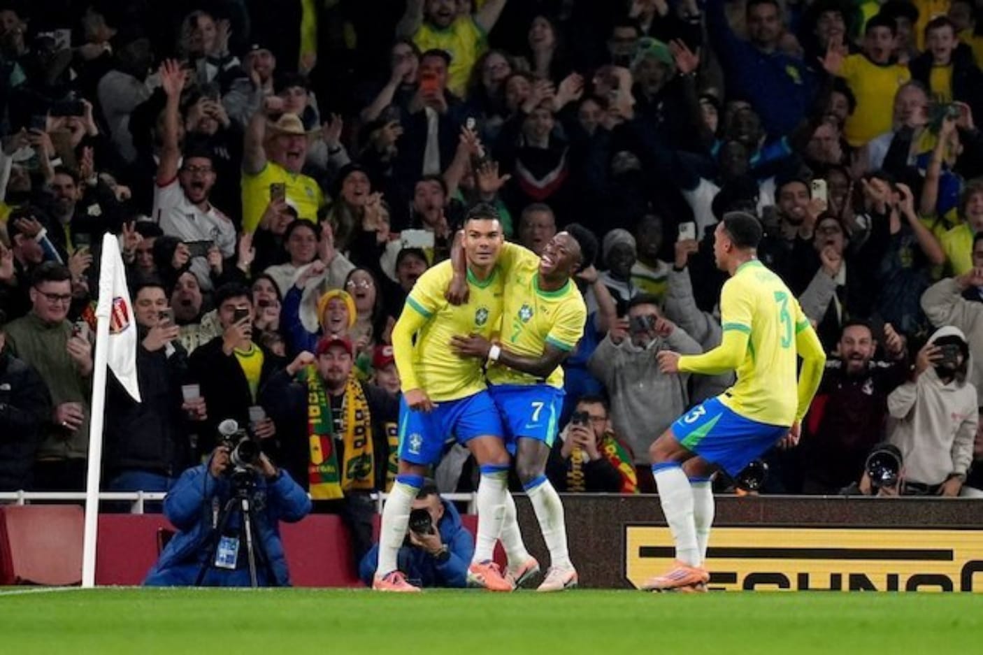 Brasil Taklukkan Senegal 2-0 di Emirates Stadium, Estevao dan Casemiro Jadi Penentu