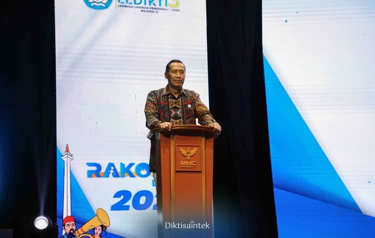 Transformasi Pendidikan Tinggi: Dari Paradigma Konvensional ke Fungsional untuk Menjawab Tantangan Daerah