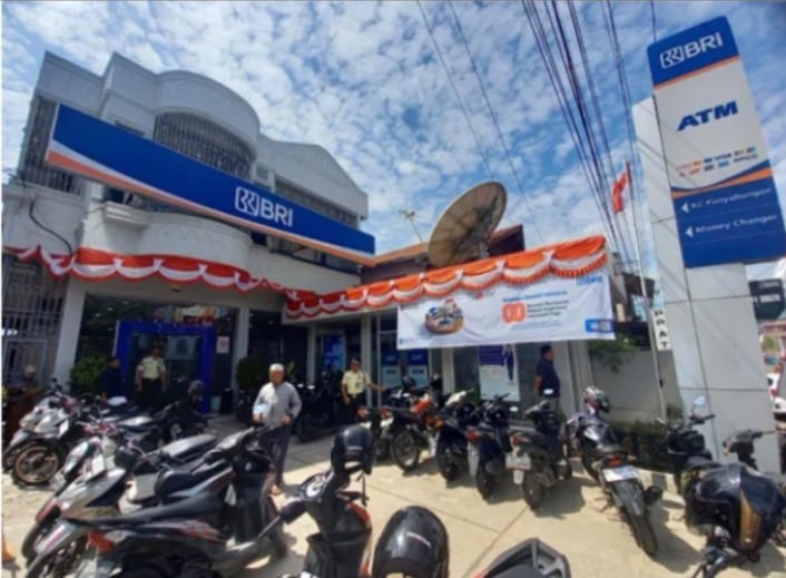 Peduli Korban Banjir, BRI Panyabungan Serahkan Bantuan Melalui BPBD Madina