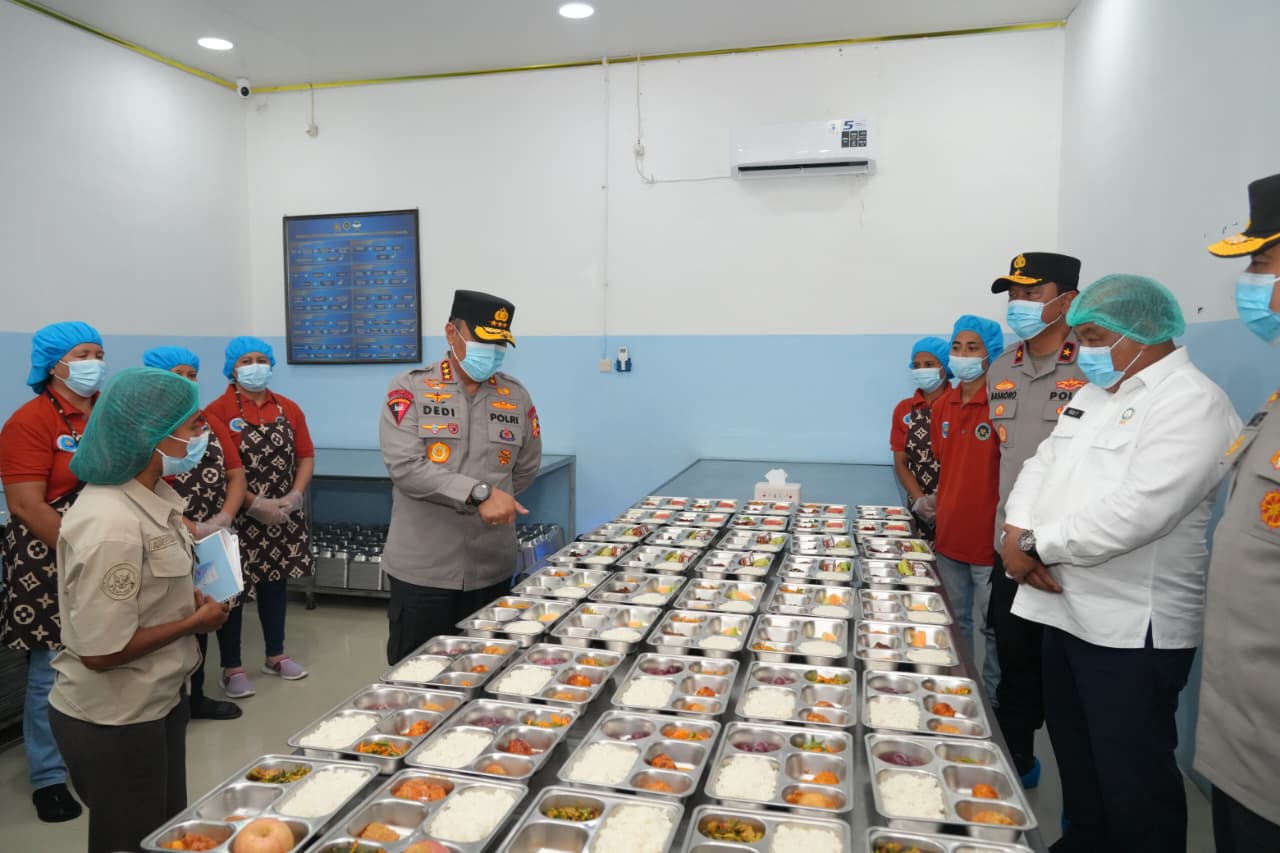 Tinjau SPPG NTT, Wakapolri Tegaskan Komitmen Polri Bangun 98 SPPG di Daerah 3T