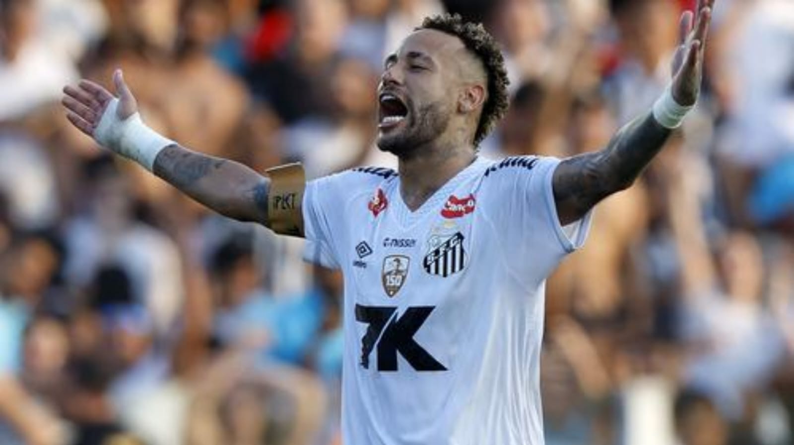 Neymar Pastikan Operasi Lutut Setelah Bantu Santos Selamat dari Degradasi