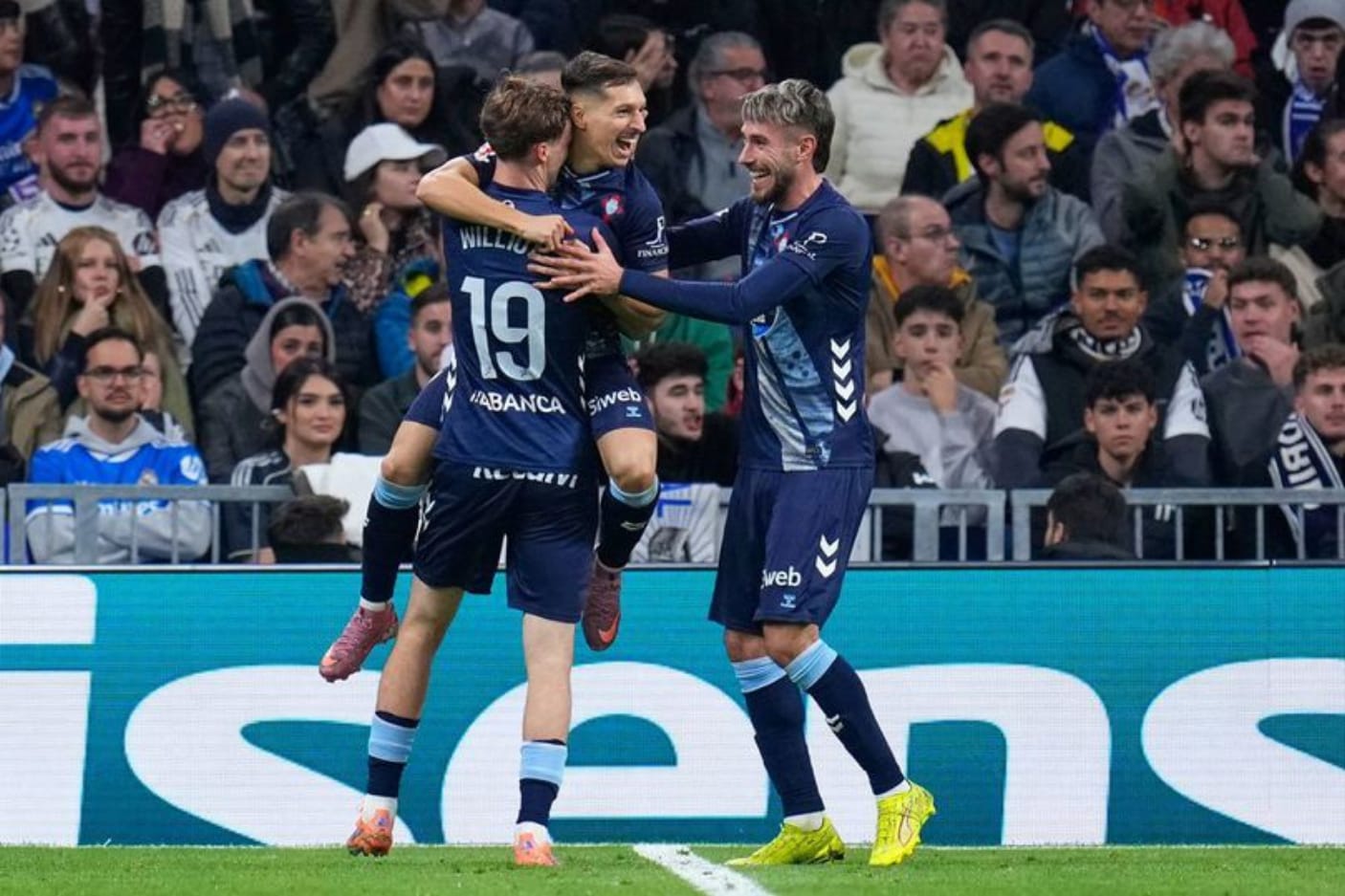 Swedberg Cetak Dua Gol, Celta Vigo Bekuk Real Madrid 2-0 di Bernabeu
