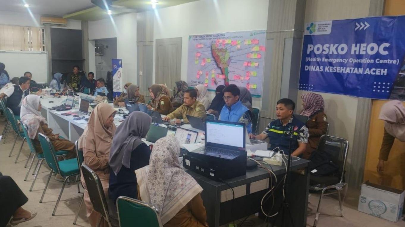 Komunikasi Darurat di Daerah Bencana Diperkuat Lewat Bantuan Starlink Kemenkes