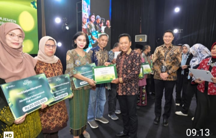 USU Award Night 2025 Jadi Momentum Prestasi dan Solidaritas Kemanusiaan