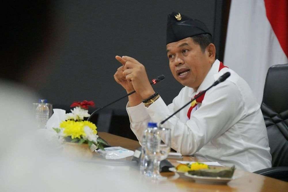 KDM Salurkan Kompensasi untuk Sopir Angkot Puncak Selama Penghentian Operasi Nataru 2026