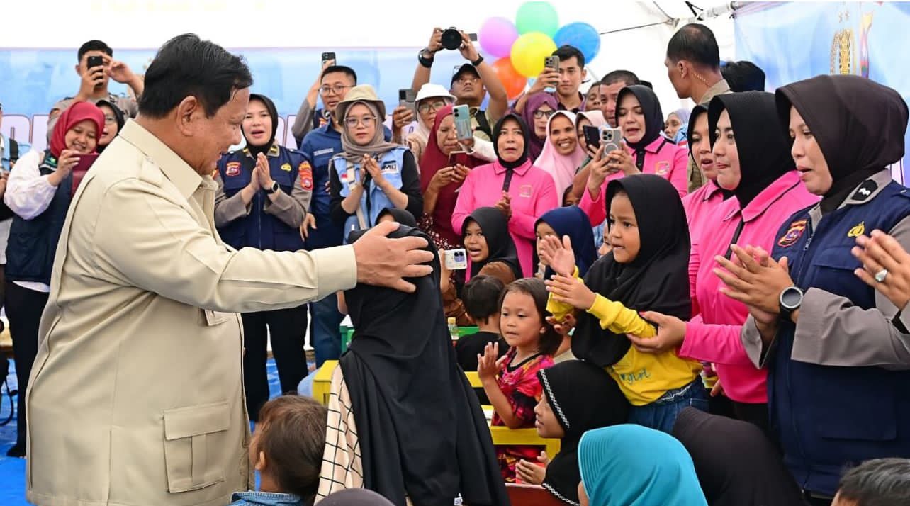 Kunjungi Agam, Presiden Prabowo Pantau Pengungsi dan Progres Pembangunan Huntara