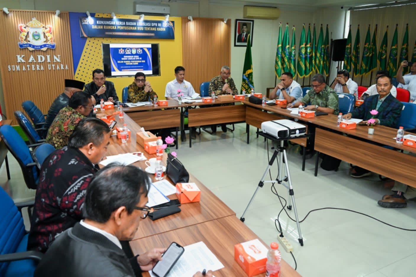 Pj Sekda Sumut Terima Kunker Baleg DPR RI Bahas Revisi UU KADIN