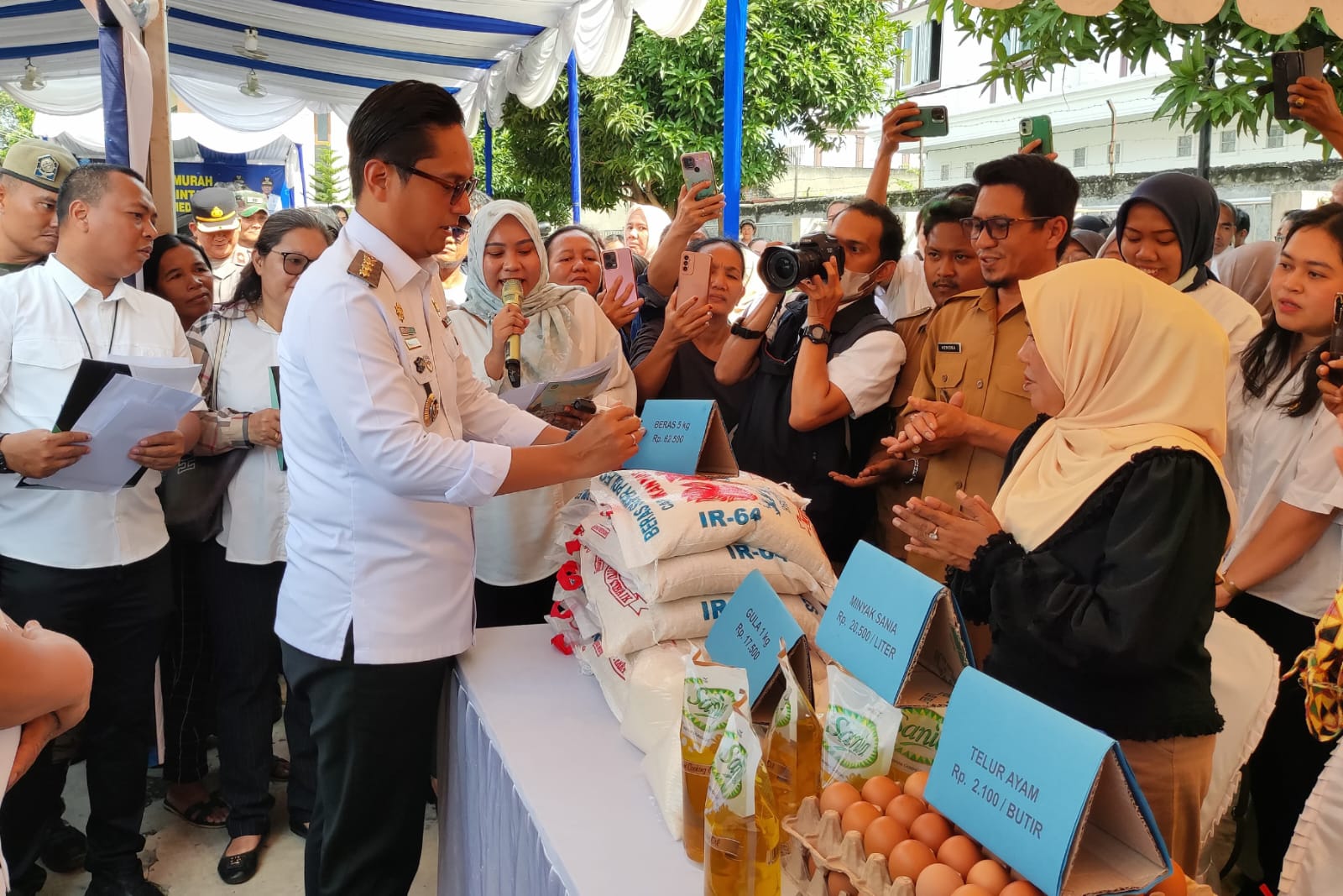 Pasar Murah Pemko Medan Catat Transaksi Rp3,2 M, Warga Buru Empat Kebutuhan Pokok