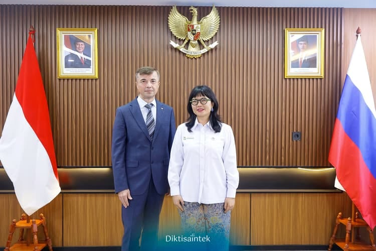 Dorong Talenta STEM, Kemdiktisaintek Fasilitasi Akses Beasiswa Rusia untuk Mahasiswa Indonesia