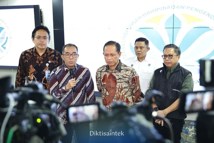 Perkuat Penanganan Bencana, Kemdiktisaintek–KLH Kolaborasi Berbasis Sains dan Teknologi