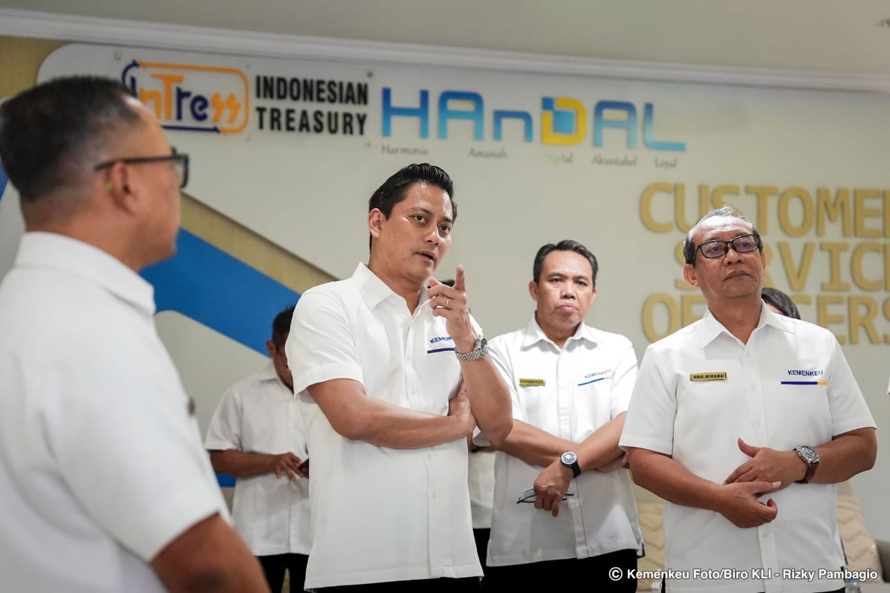 Jelang Tutup Tahun Anggaran, Wamenkeu Thomas Pantau Kinerja KPPN Jakarta III dan VII