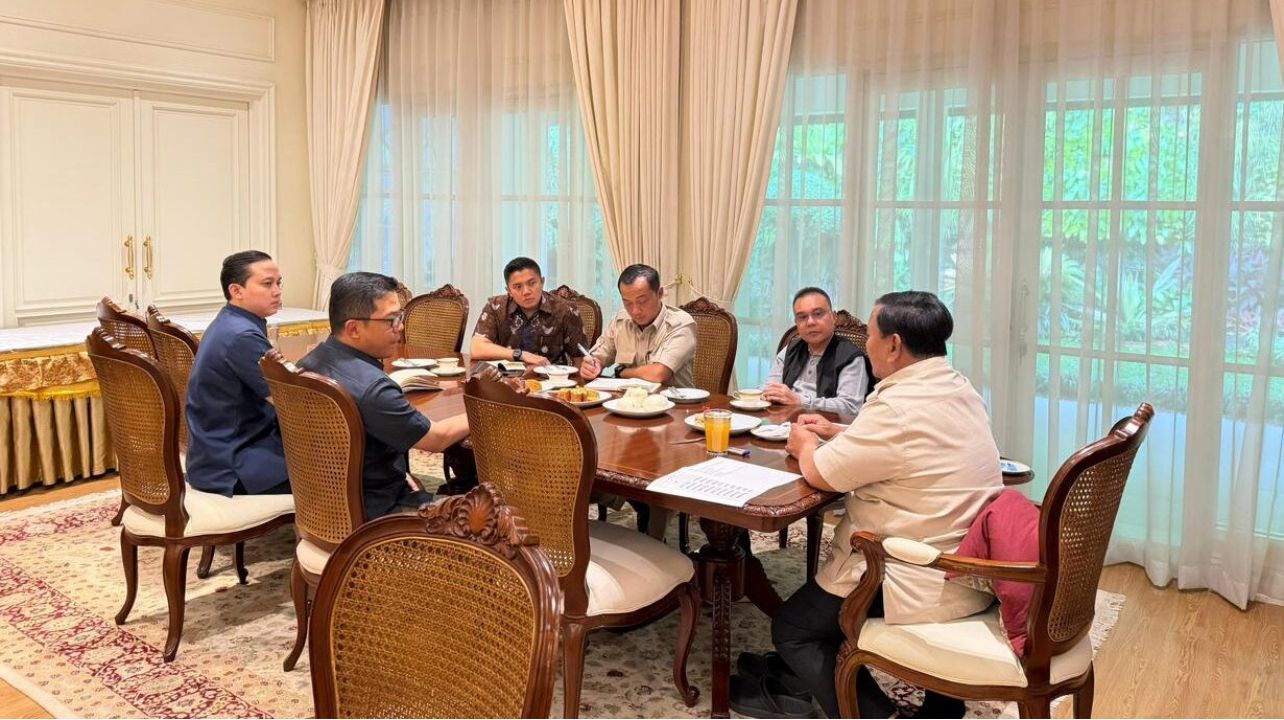 Bahas Pemulihan Pascabencana dan Agenda Awal Tahun, Presiden Prabowo Terima Wakil Ketua DPR dan Para Menteri di Widya Chandra