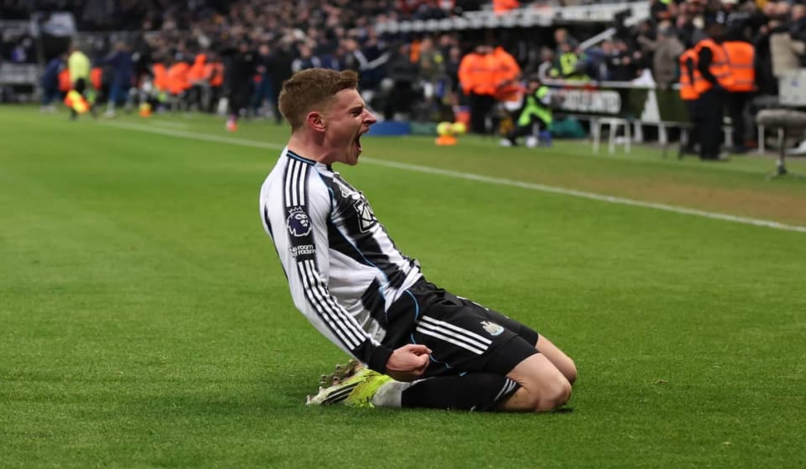 Newcastle United Menang Dramatis 4-3 atas Leeds United di St James’ Park