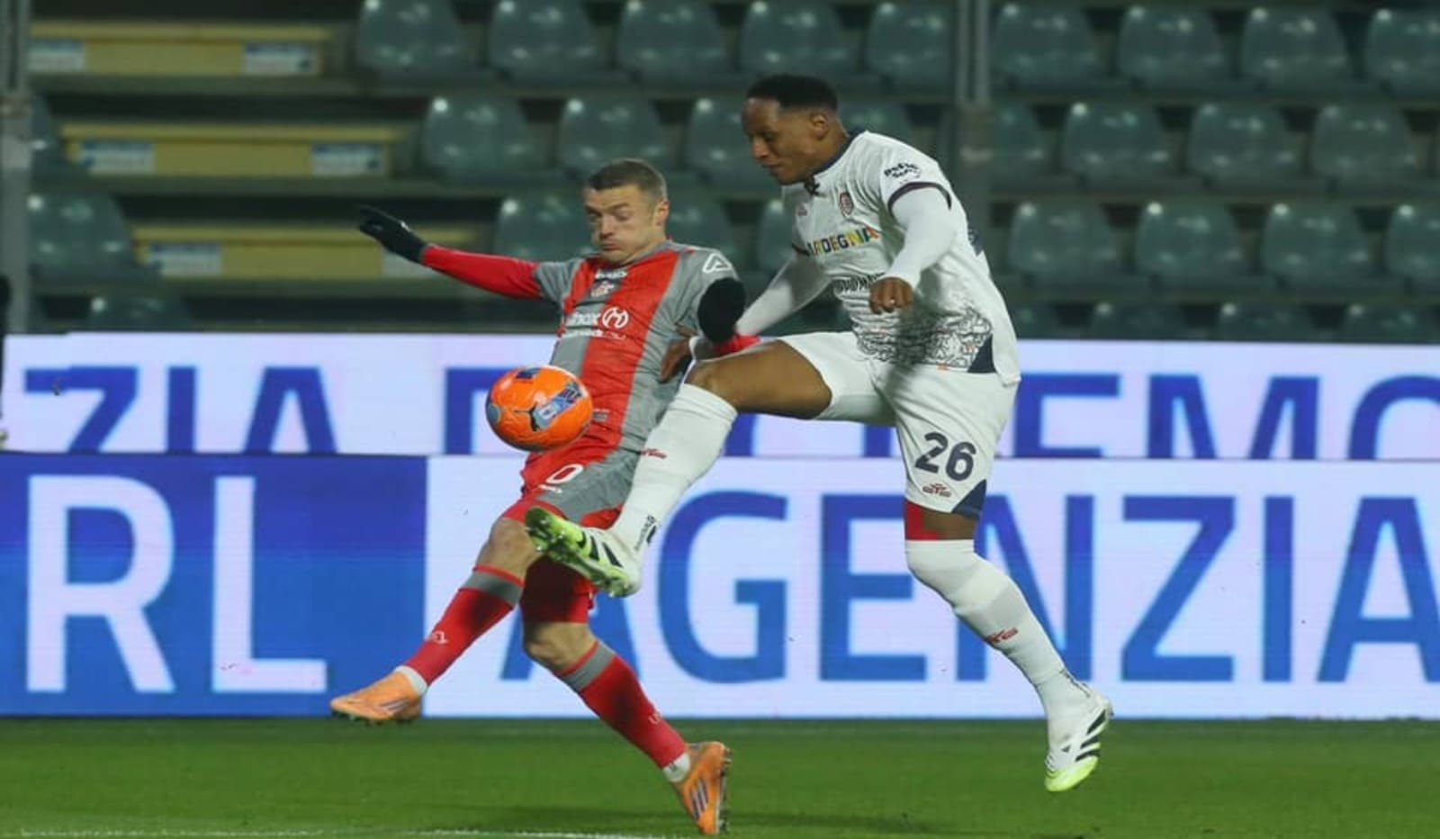 Cremonese Ditahan Cagliari 2-2, Emil Audero Gagal Jaga Kemenangan