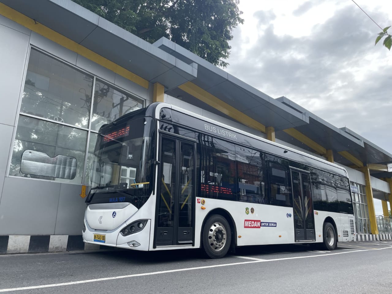 Bus Listrik Makin Diminati, Jumlah Penumpang Tembus 2,7 Juta di 2025