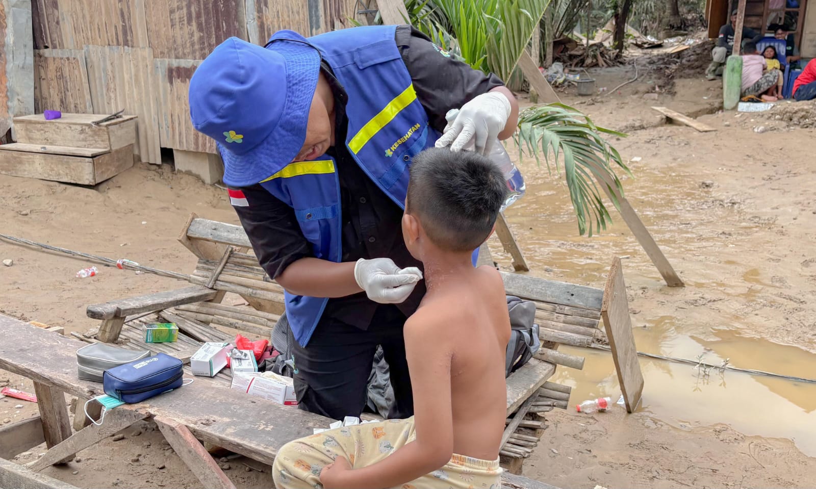Kemenkes Kerahkan TCK untuk Layani Warga di Desa Terisolasi Aceh Tamiang