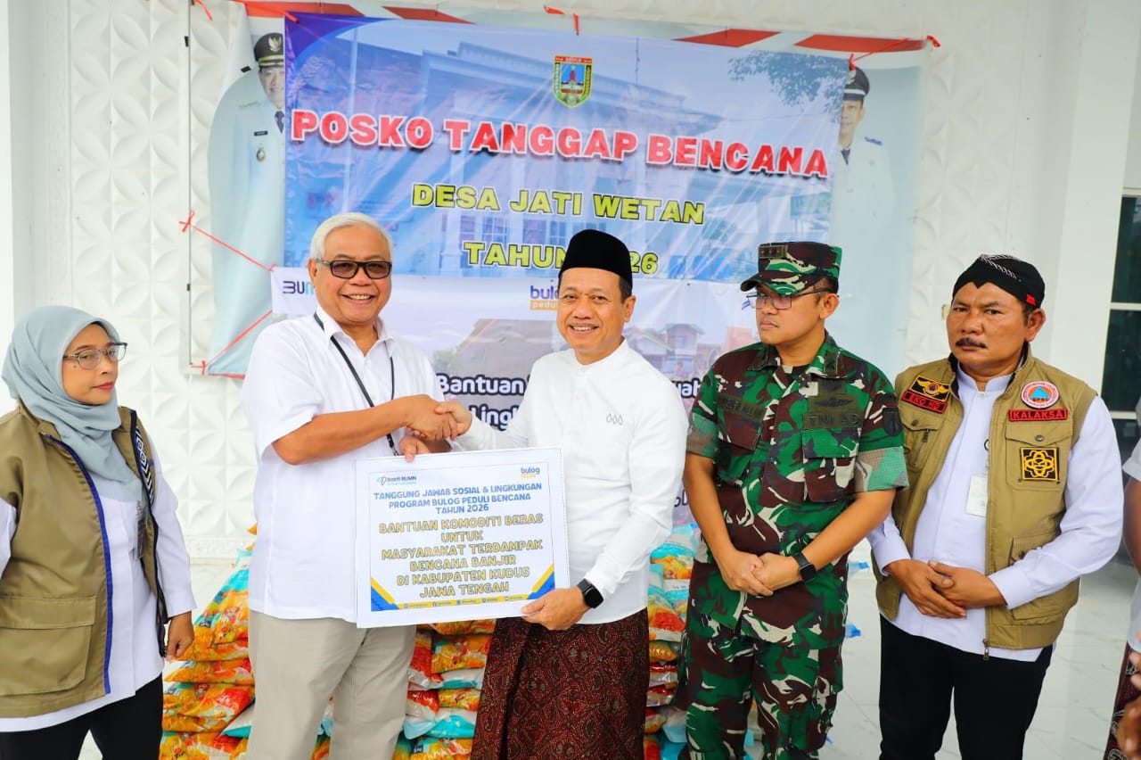 Bantuan Beras Premium 1 Ton dari Perum Bulog Diterima Pemkab Kudus dan Jepara