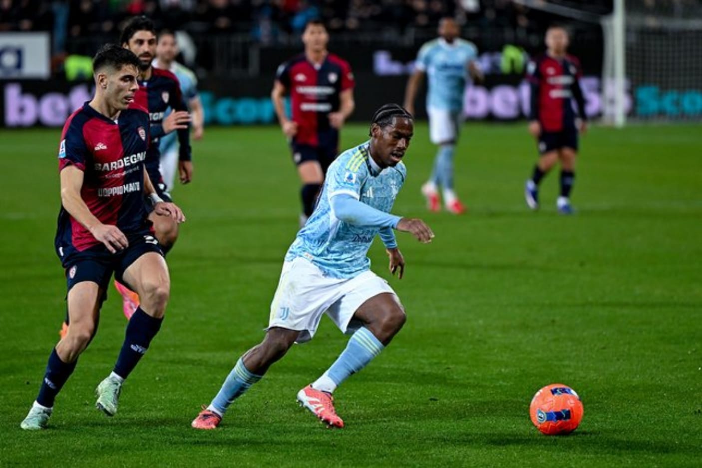 Juventus Tumbang di Markas Cagliari, Gol Tunggal Mazzitelli Jadi Penentu