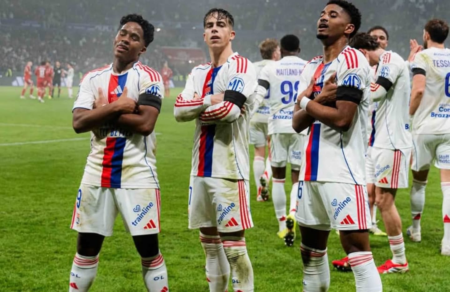 Lyon Tundukkan Brest 2-1, Les Gones Menang Enam Kali Beruntun