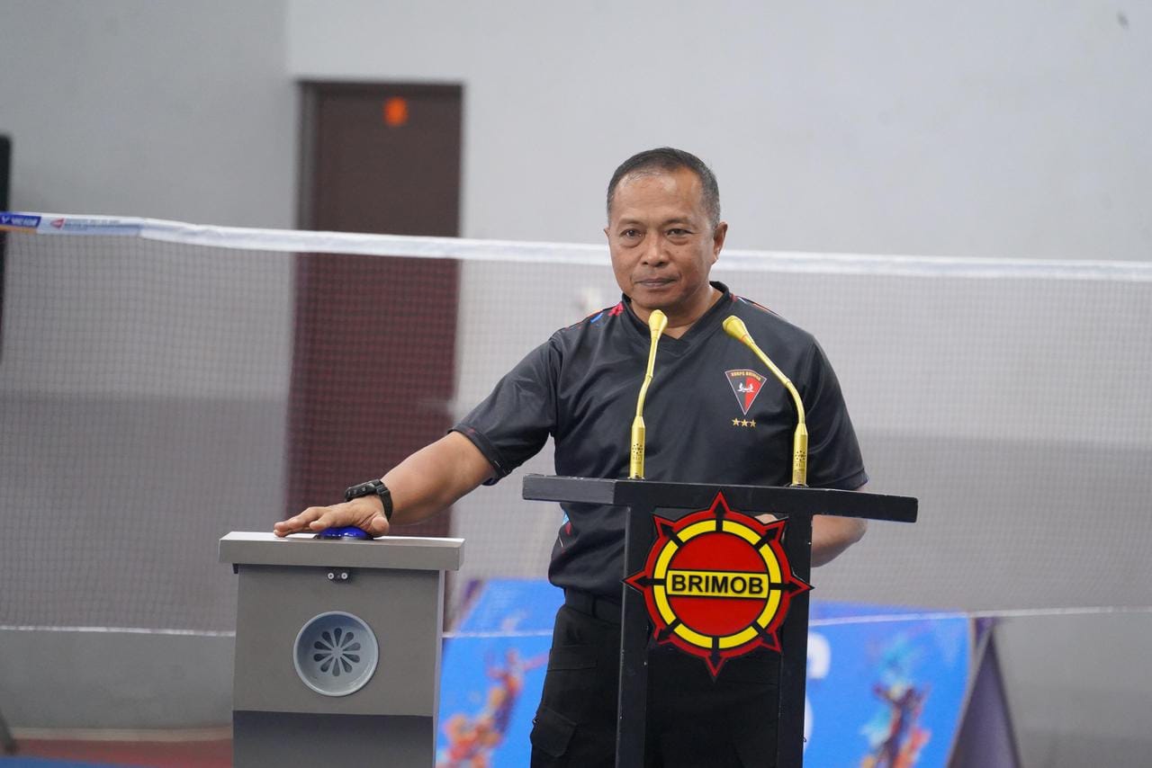 Wujudkan Generasi Berprestasi, Turnamen Bulutangkis Antar Pelajar Resmi Dibuka Dankorbrimob Polri