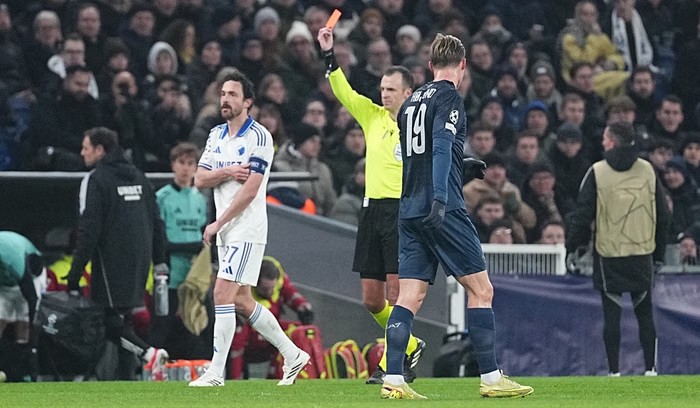 FC Copenhagen Tahan Imbang Napoli 1-1 Meski Bermain dengan 10 Pemain