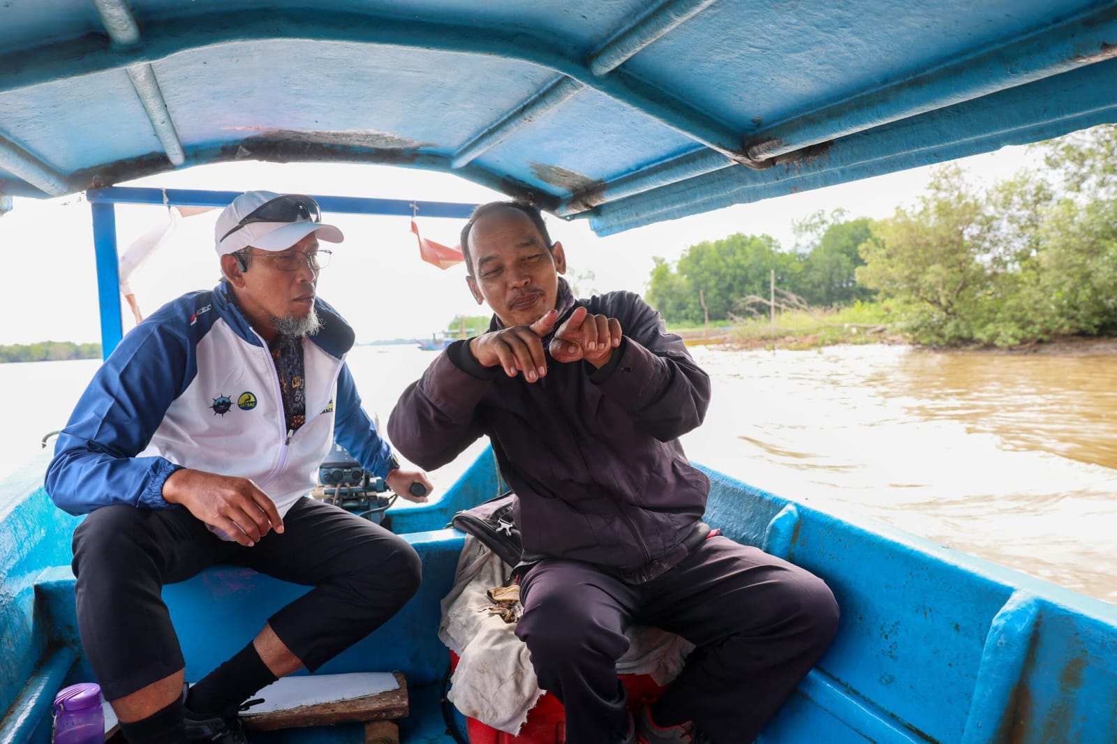Sekda Jateng Terinspirasi Guru Muchtar, Sambangi Sekolah Terluar di Cilacap