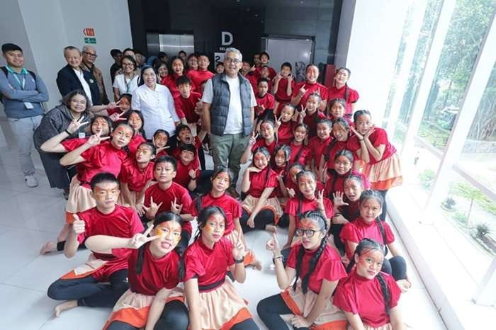 Wali Kota Bandung Tekankan Peran Orang Tua Dukung Anak Berani Tampil di Panggung