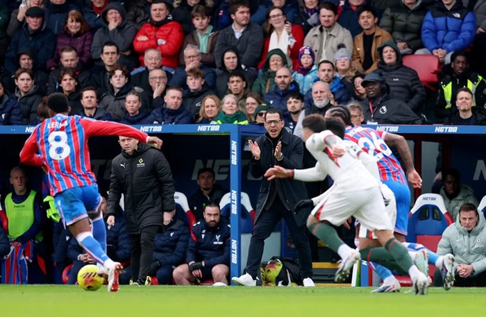 Chelsea Menang 3-1 di Kandang Palace, Era Liam Rosenior Dimulai Impresif