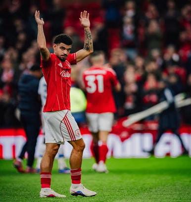 Nottingham Forest Tahan Crystal Palace 1-1 Meski Bermain dengan 10 Pemain