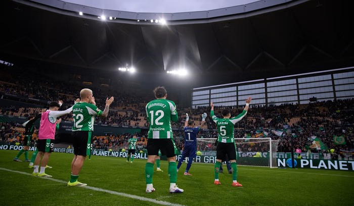 Betis Bangkit dan Tekuk Valencia 2-1, Merangsek ke Lima Besar La Liga