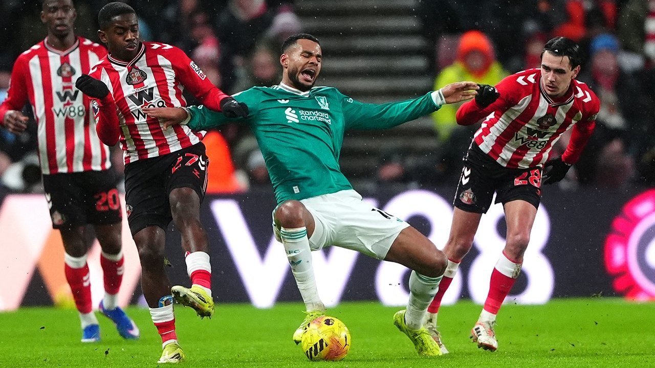 Gol Tunggal Van Dijk Bawa Liverpool Taklukkan Sunderland di Stadium of Light