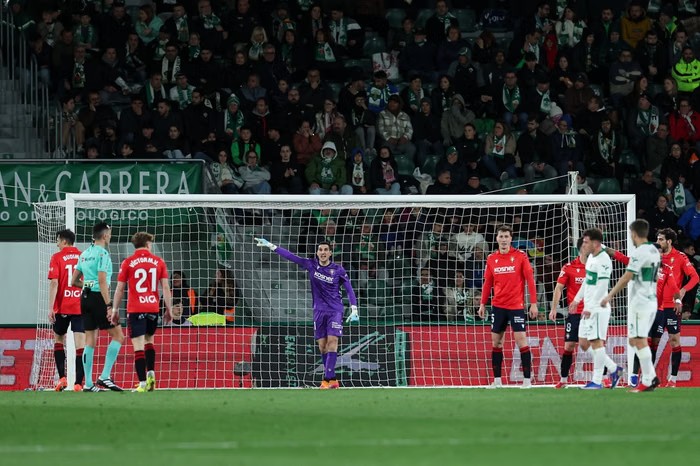 Herrera Gemilang, Elche CF dan CA Osasuna Berbagi Angka di Martinez Valero