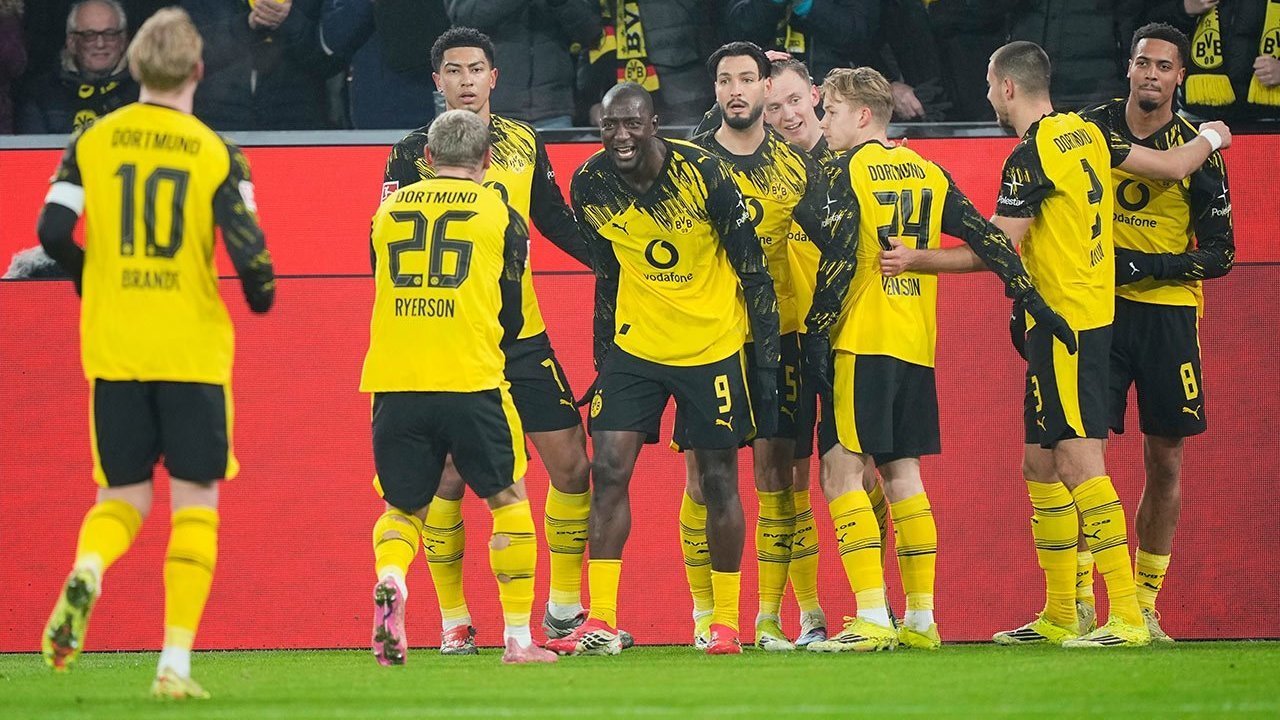 Dortmund Hancurkan Mainz 4-0, Ryerson Ukir Rekor Tiga Assist dalam Satu Babak