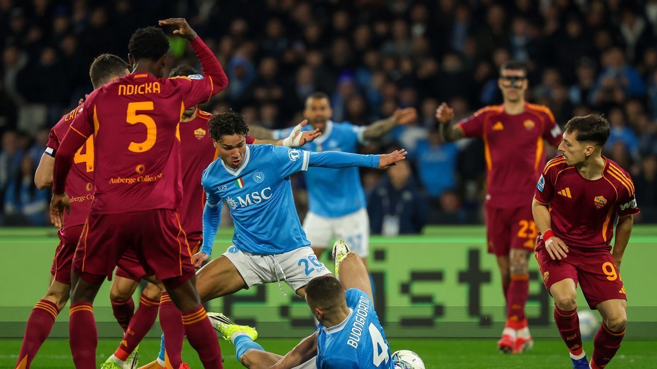 I Partenopei Terhindar dari Kekalahan, Napoli Imbangi AS Roma Lewat Gol Alisson