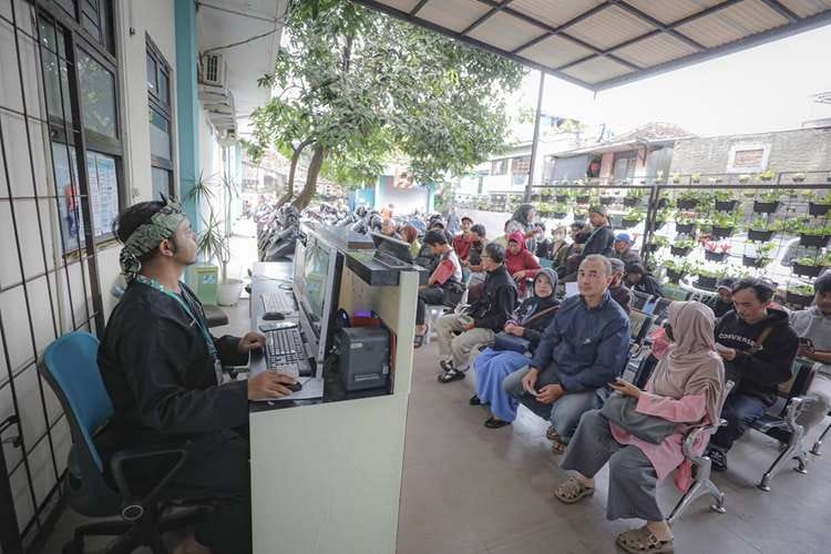 Puskesmas 24 Jam Hadir di Bandung, Wali Kota Permudah Layanan untuk Warga