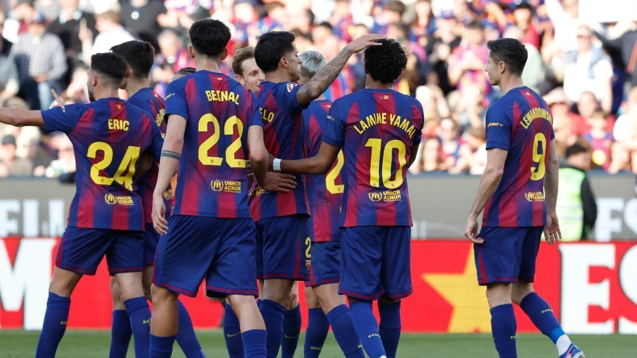 Barcelona Tundukkan Levante 3-0, Blaugrana Rebut Puncak Klasemen