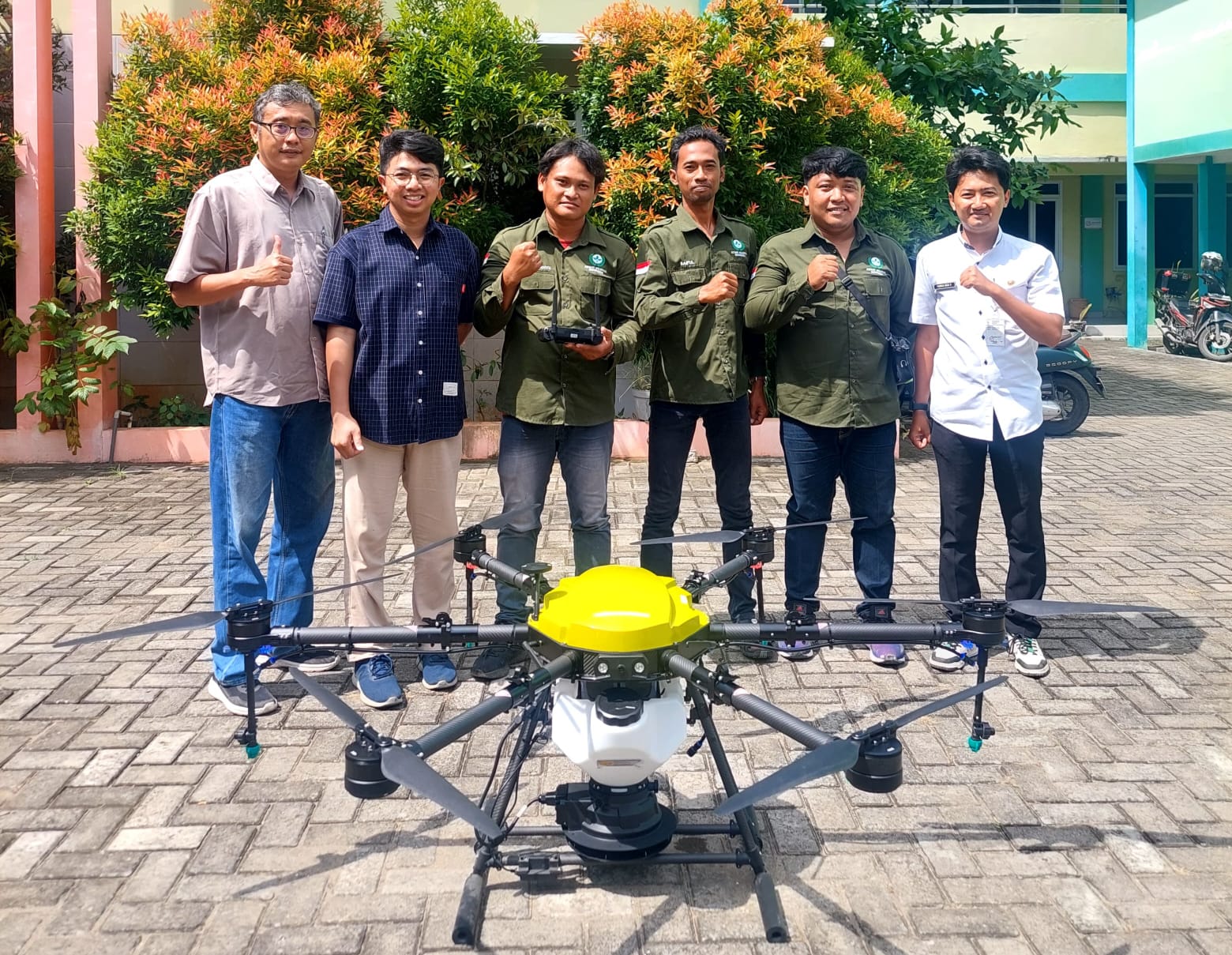Pemkab Rembang Gunakan Drone untuk Penyemprotan Pestisida, Dorong Efisiensi Pertanian