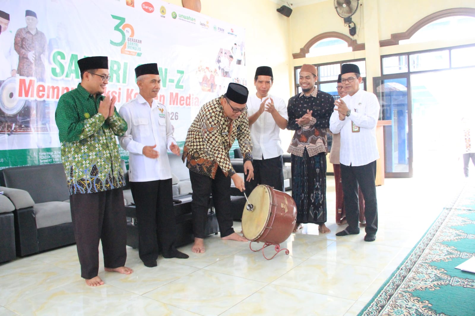 Wabup Hanies Buka Gerakan Santri Menulis, Dorong Lahirnya Penulis Nasional Berbasis Kesantrian