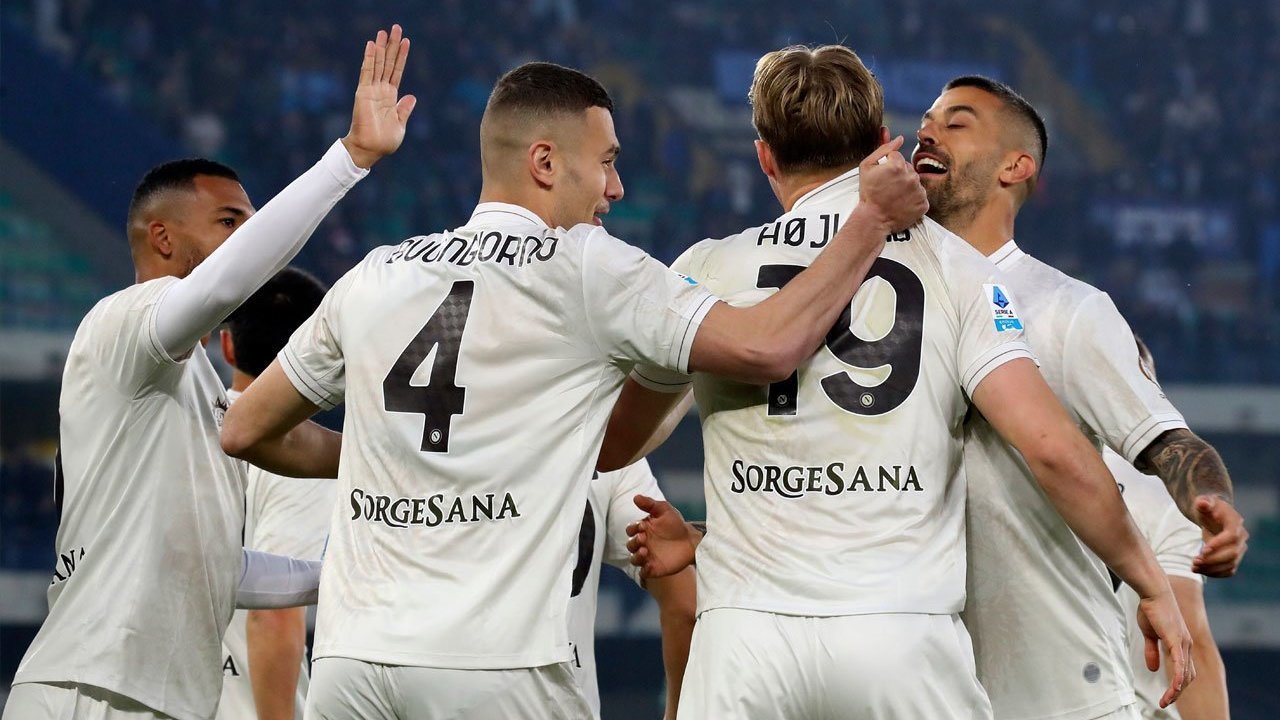 Napoli Menang Dramatis atas Verona Berkat Gol Menit Akhir Lukaku