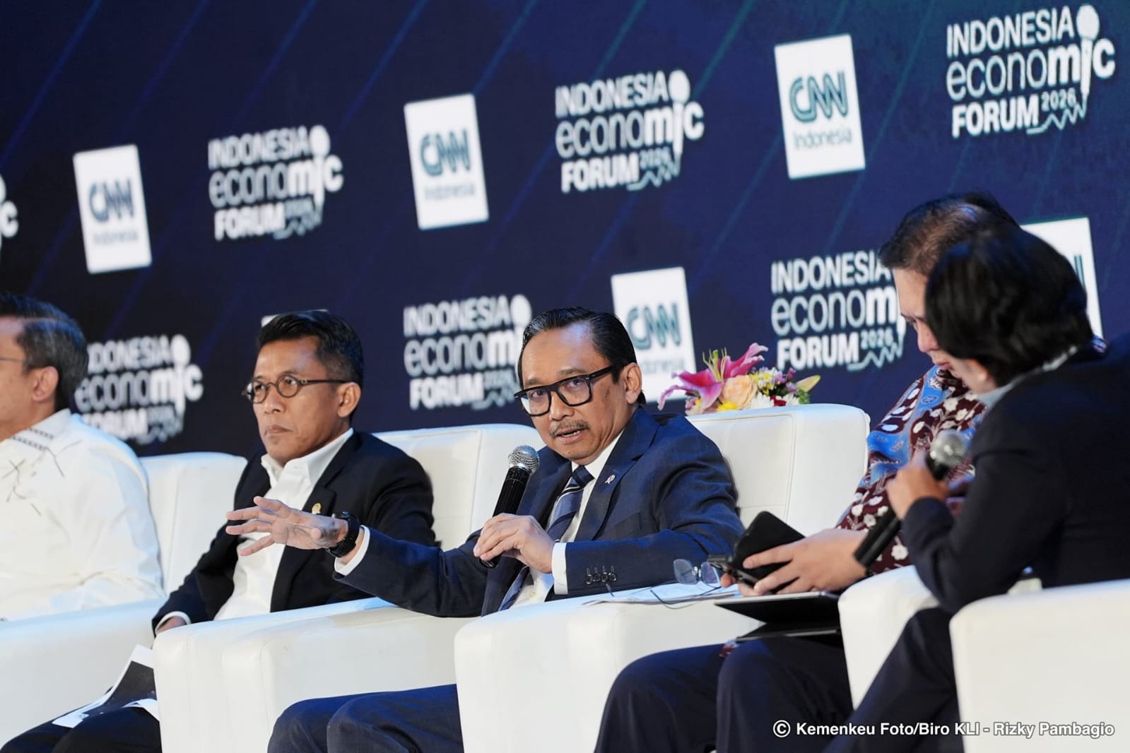 Wamenkeu Juda Agung Tegaskan Ketangguhan APBN Indonesia di Tengah Gejolak Global