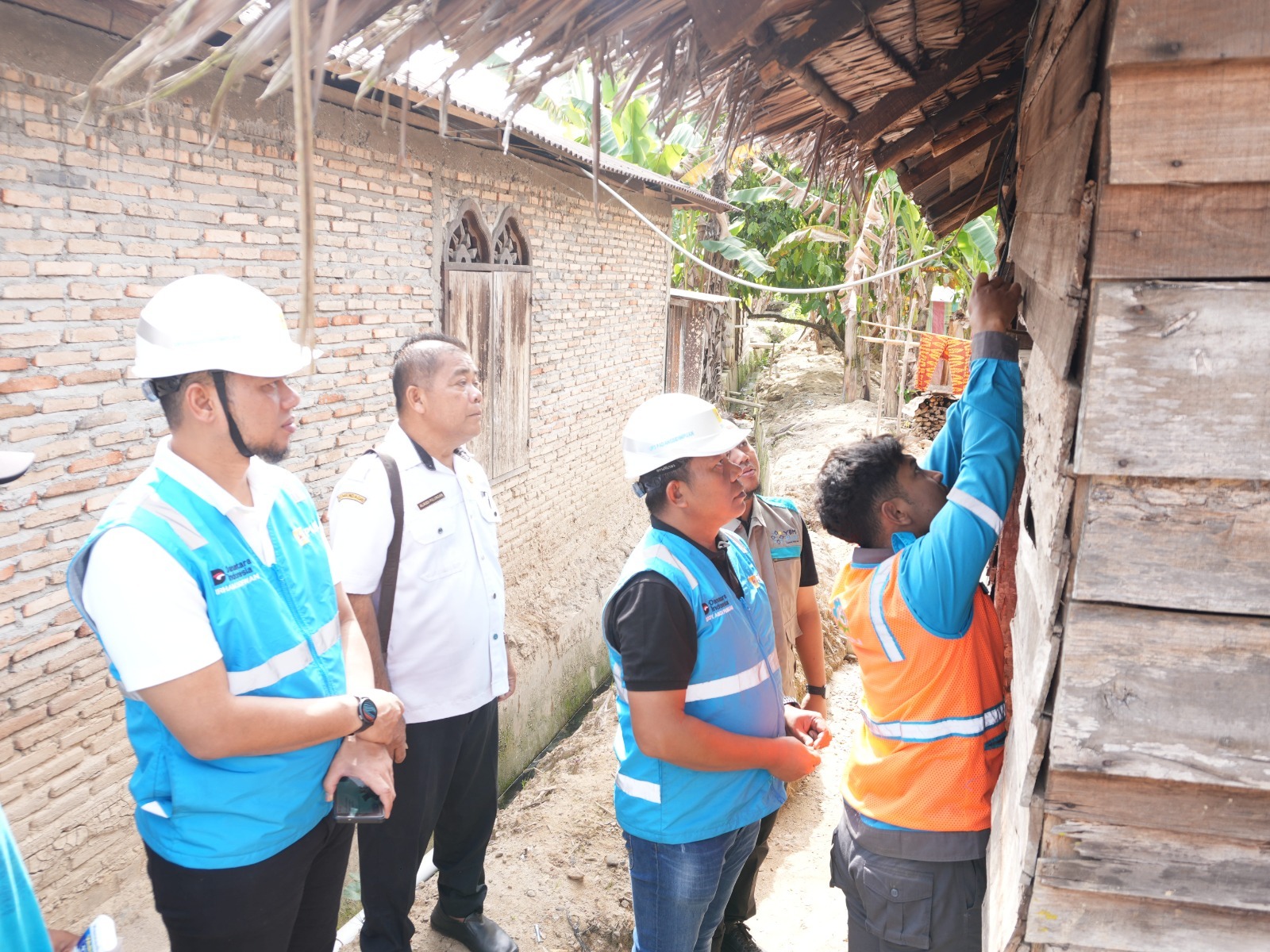 Lewat Program Light Up The Dream, PLN UID Sumut Sambungkan Listrik ke 136 Rumah Prasejahtera