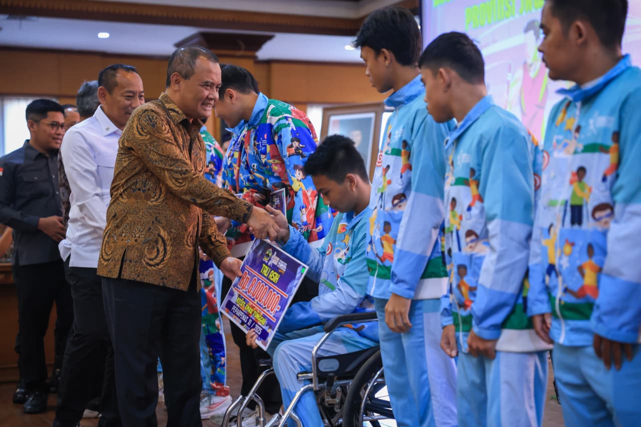 Pemprov Jateng Berikan Tali Asih Rp4,9 M kepada Atlet dan Pelatih Berprestasi
