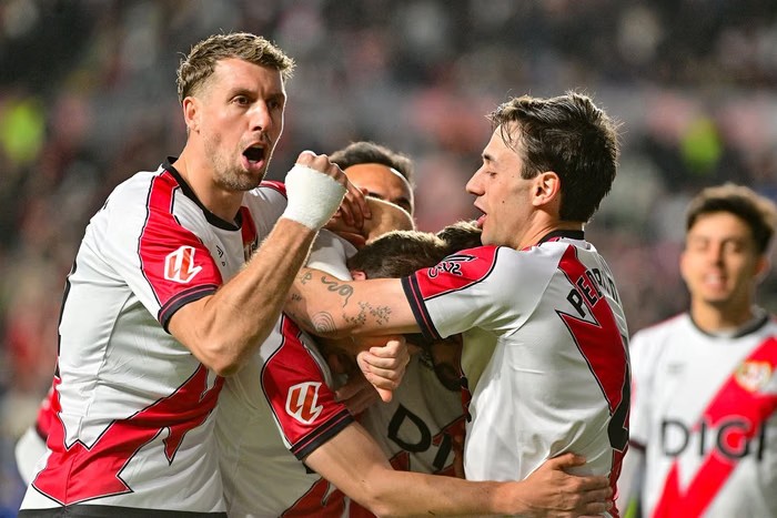 Rayo Vallecano Hajar Real Oviedo 3-0, Jorge de Frutos Jadi Bintang