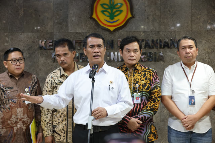 Mentan Amran: Ketersediaan Pangan Terjamin 324 Hari dengan Produksi Beras 2,6–5,7 Juta Ton per Bulan