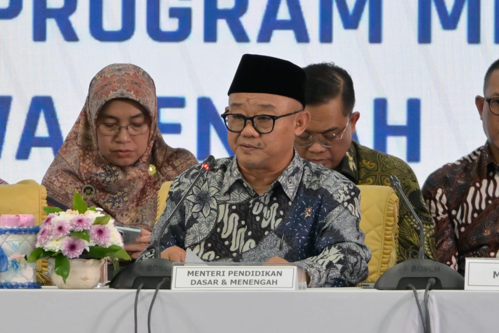 Mendikdasmen Tegaskan MBG Jadi Pilar Pendidikan Karakter Siswa